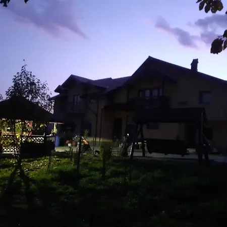 Casa De Vacanta La Ticu Cindesti (Arges)